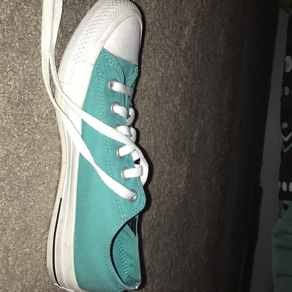 Converse Low Top - Picture 2 of 3